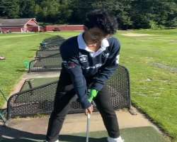 Richard loves to play golf in his free time. 